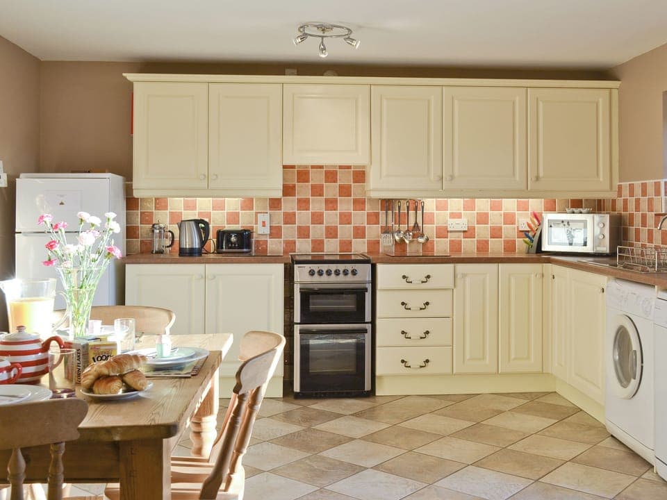 Kitchen/diner | Cefnllaethdre - The Stables, Glynarthen, nr. Cardigan