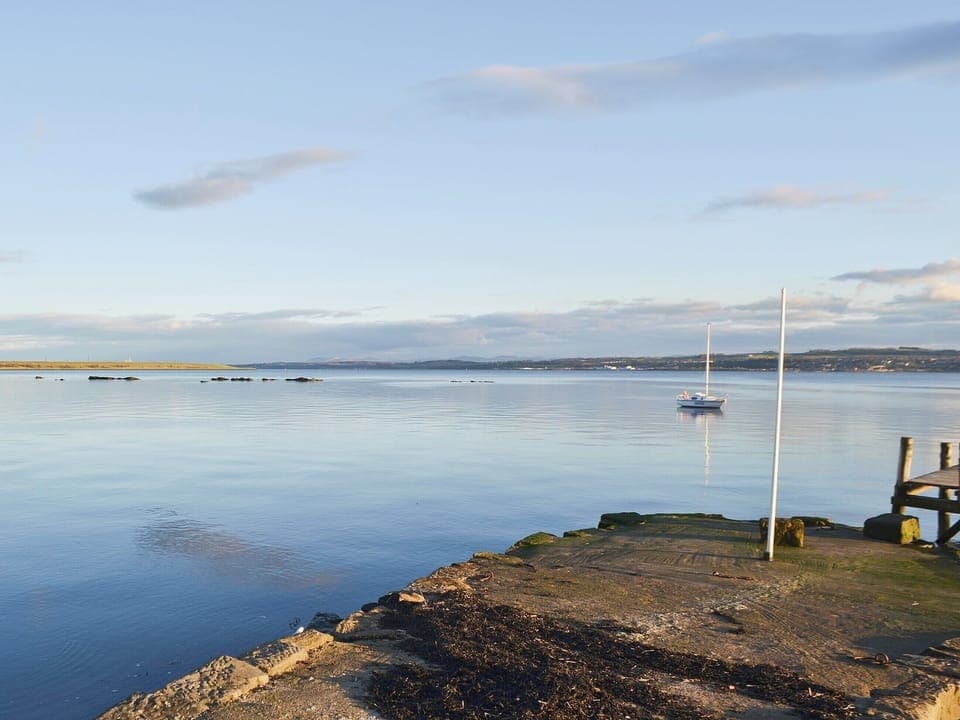 Firth of Forth | Old Inzievar Cottage - Old Inzievar Cottages, Oakley, near Dunfermline