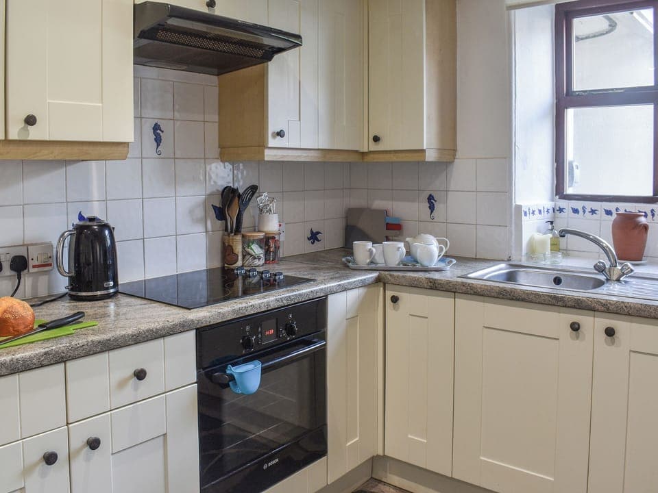 Kitchen | Sevenstones - Carn Towan Cottages, Sennen