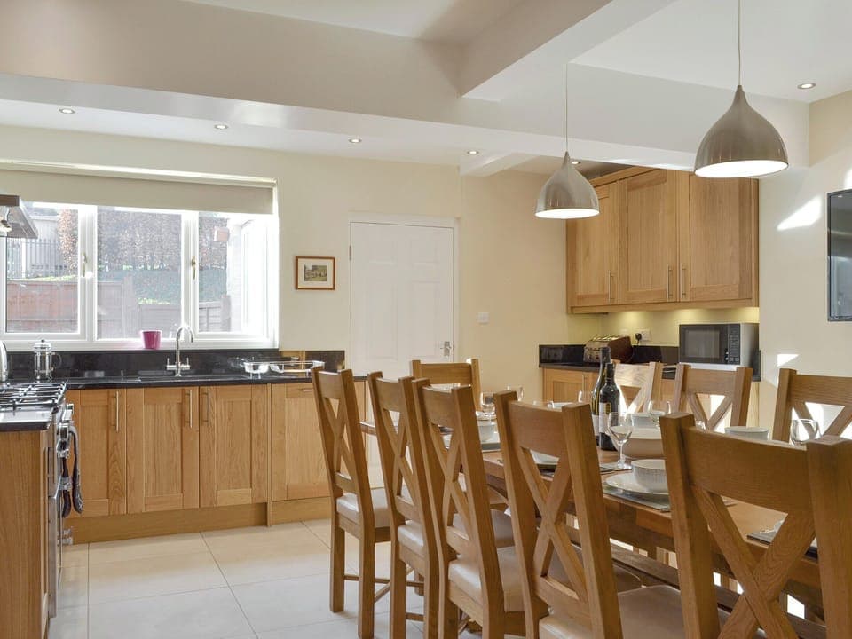 Large kitchen/diner | Wyedale, Bakewell