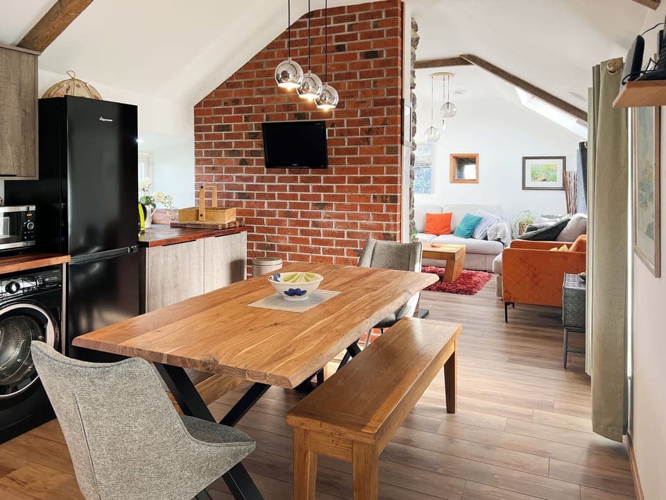 Kitchen/Diner | Aberdaron Retreat- Ty Cam - Aberdaron Retreat, Aberdaron