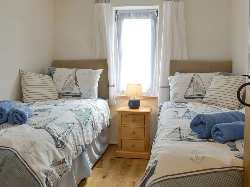 Comfortable twin bedroom | Preswylfa, Llanddona, near Bangor