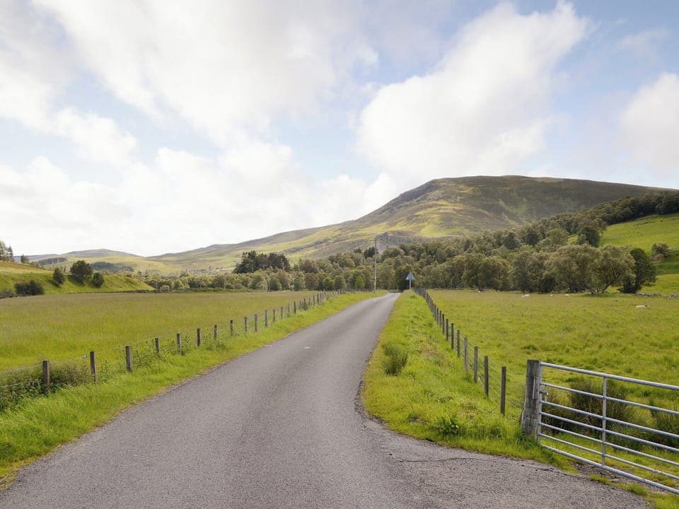 Lovely rural views | Rowan Tree Cottage, Glenisla