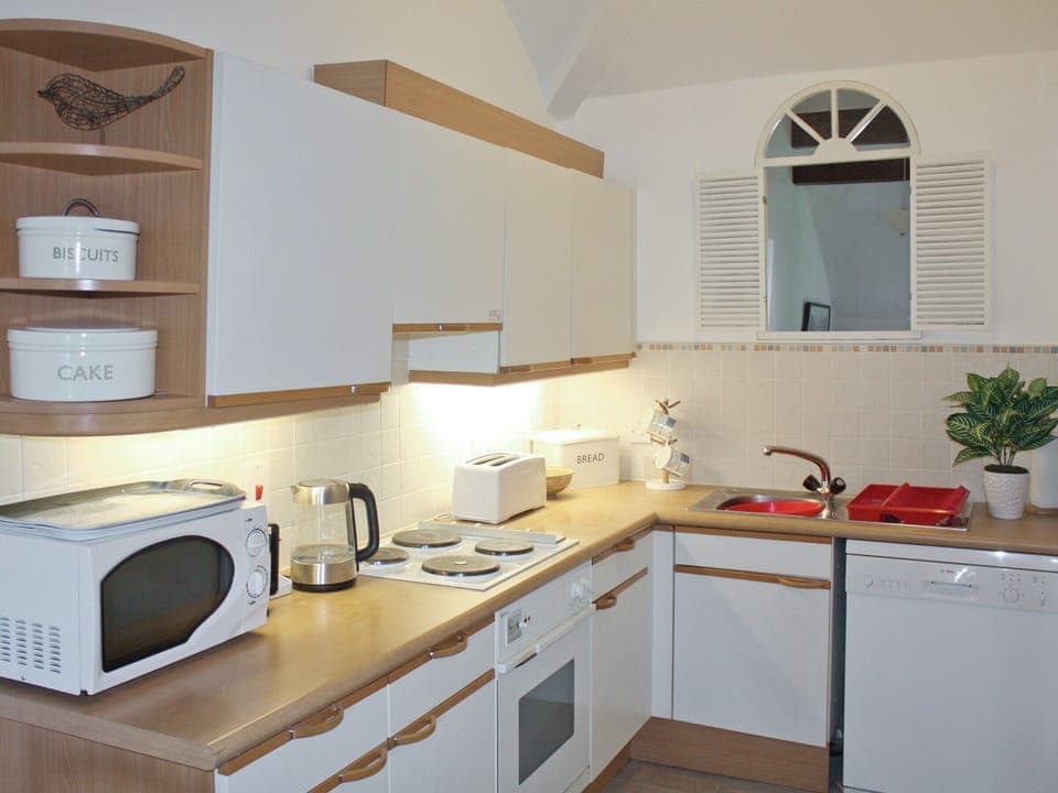 Well-equipped kitchen | Tarnside, Skelwith Bridge, Ambleside