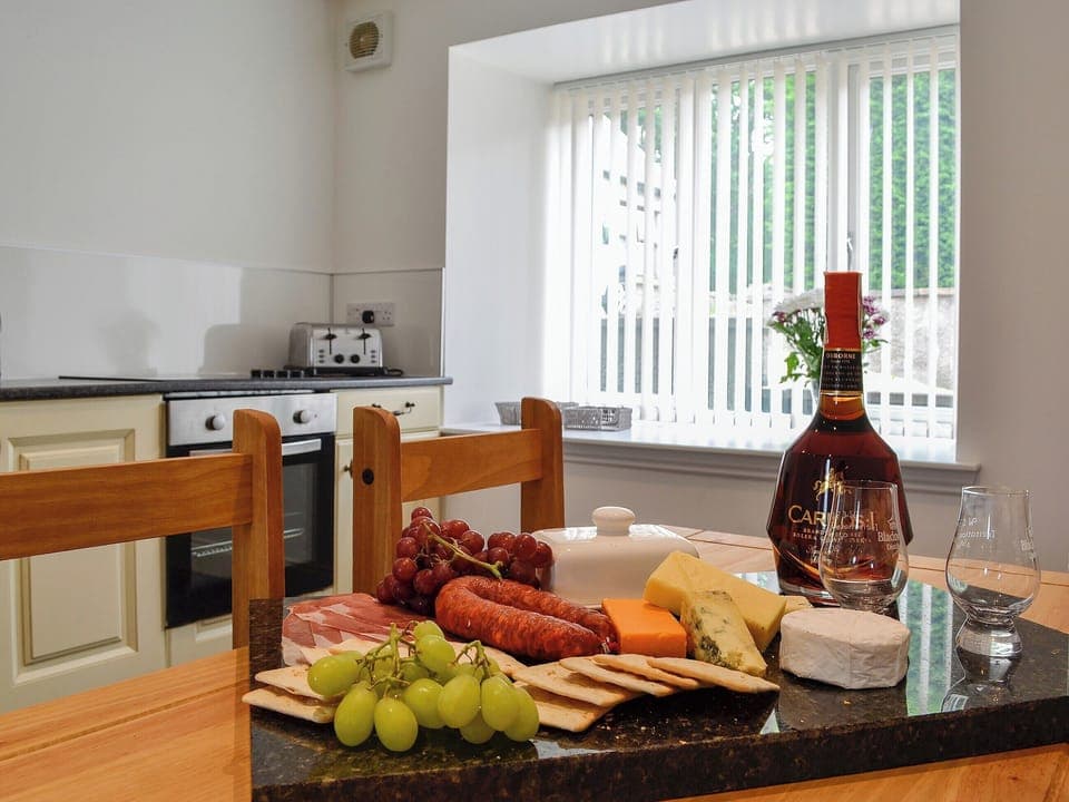 Delightful kitchen/dining area | Kirroughtree Steading 1 - Kirroughtree Steading Holidays, Newton Stewart