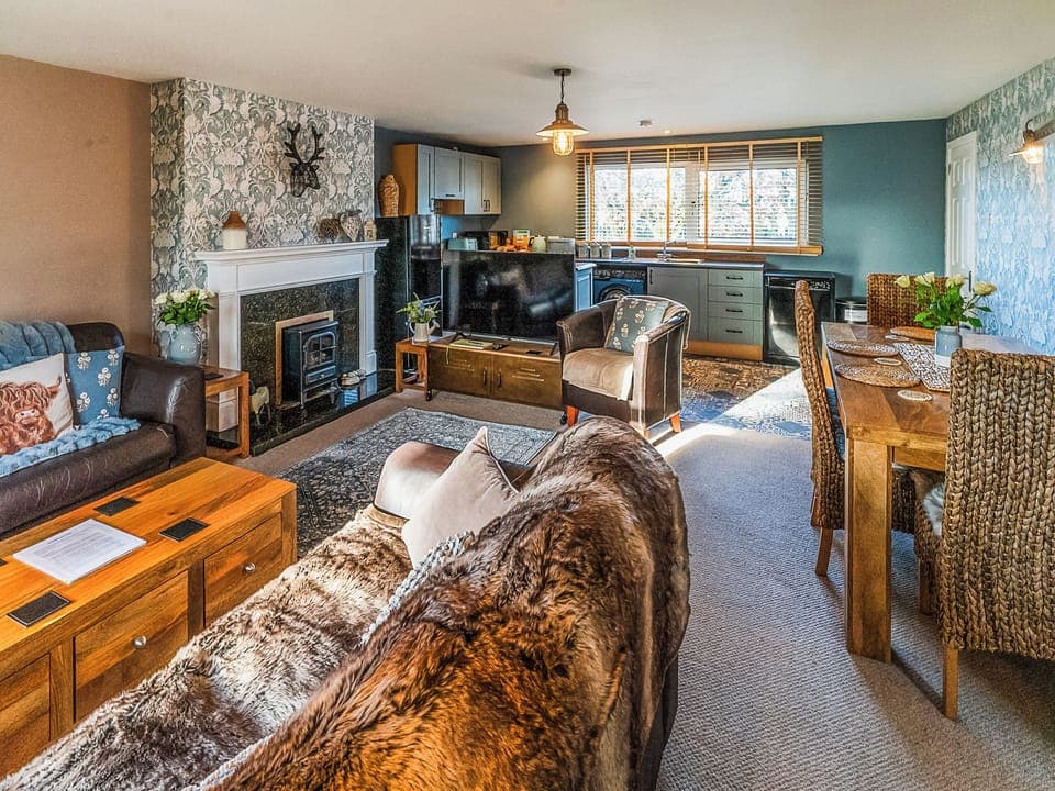 Inviting dining area | Garden Cottage, Tain