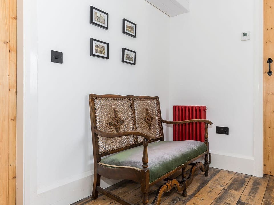 Light and airy hallway | Ty&middot; Sam - Ty Coch Chatham, Llandwrog, near Caernarfon