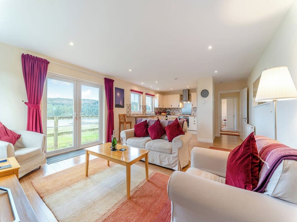 Open plan living space | Osprey Cottage - Osprey Hideaways, Stirling