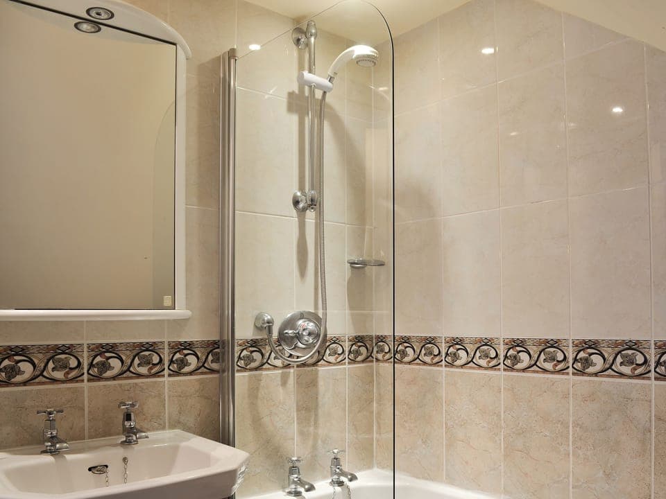 Bathroom | Fell View - Fell View & 1 West View, Ambleside