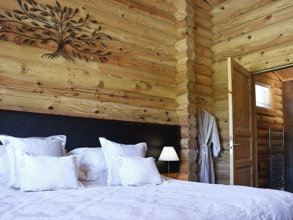 Double bedroom with en-suite | Mayfields Retreat, Newsham, near Richmond