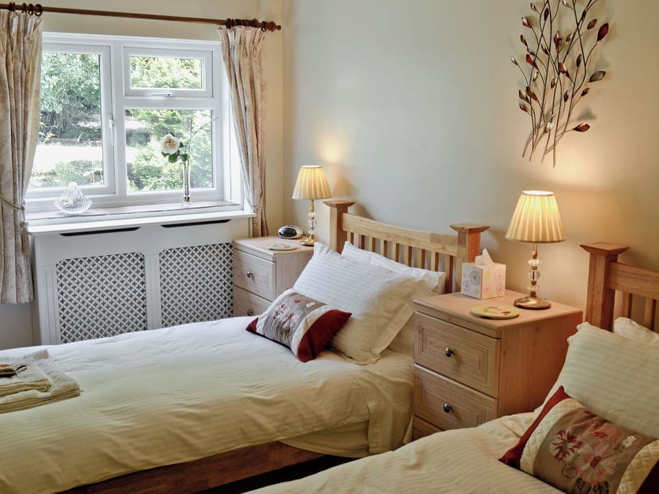 Twin bedroom | Springfield Farm - Crossgates, Pateley Bridge