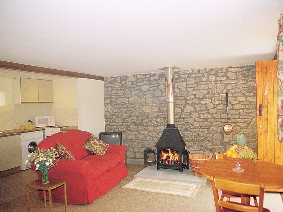 Challey&rsquo;s Cottage open plan sitting/dining room | Challey?s Cottage, Winscombe