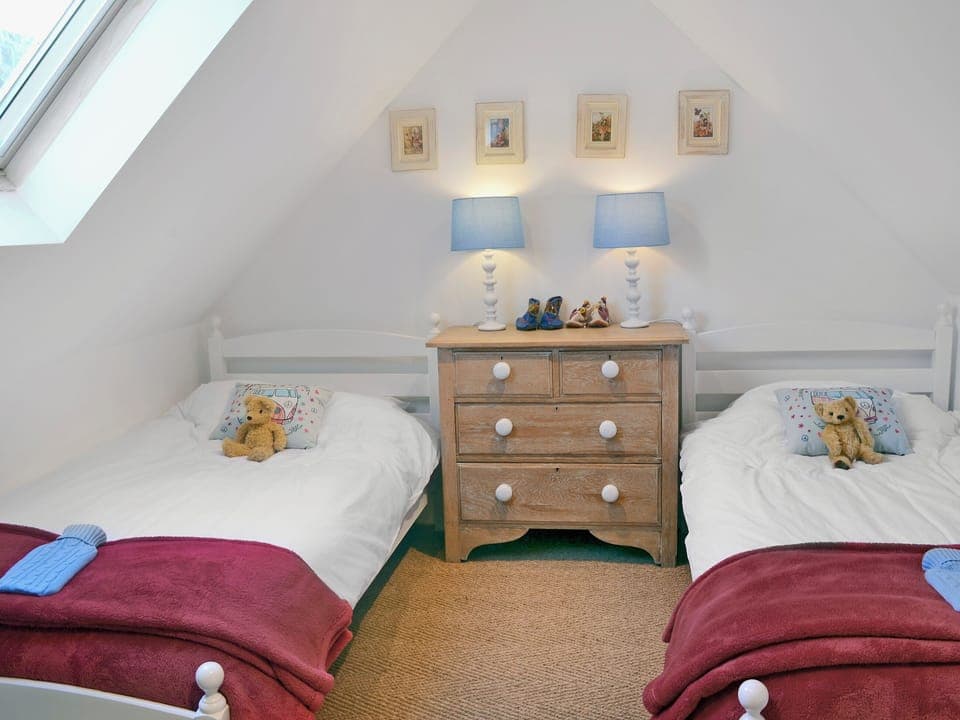 Twin bedroom | Ragwood Cottage, Clewer, nr. Cheddar