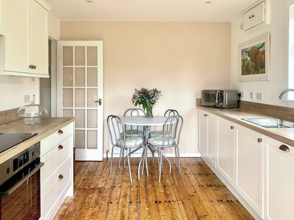 Kitchen/diner | Foresters Cottage, Tarbat, Invergordon