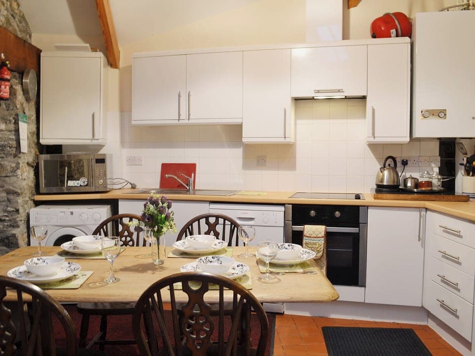 Kitchen/diner | Ford Farm - Gareth, Milton, nr. Tenby