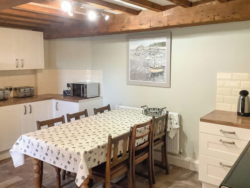 Kitchen/diner | Foremark Threshing Barn - Foremark Cottages, Milton, near Repton