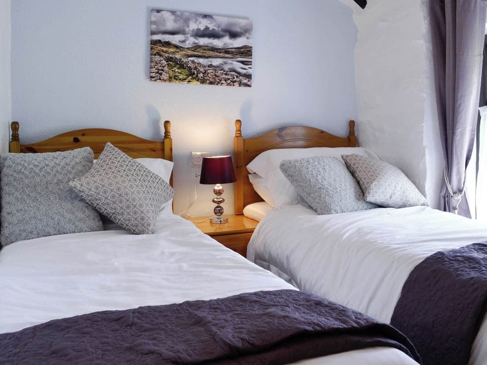 Peaceful twin bedroom | Bron Elan, Bron Elan, Dolwyddelan, near Betws-y-Coed