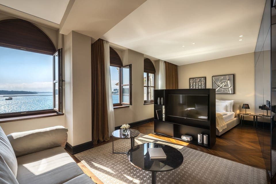 Suite for 2+1 Seaview - Villa Giulietta | In-room safe, desk, iron/ironing board, free WiFi