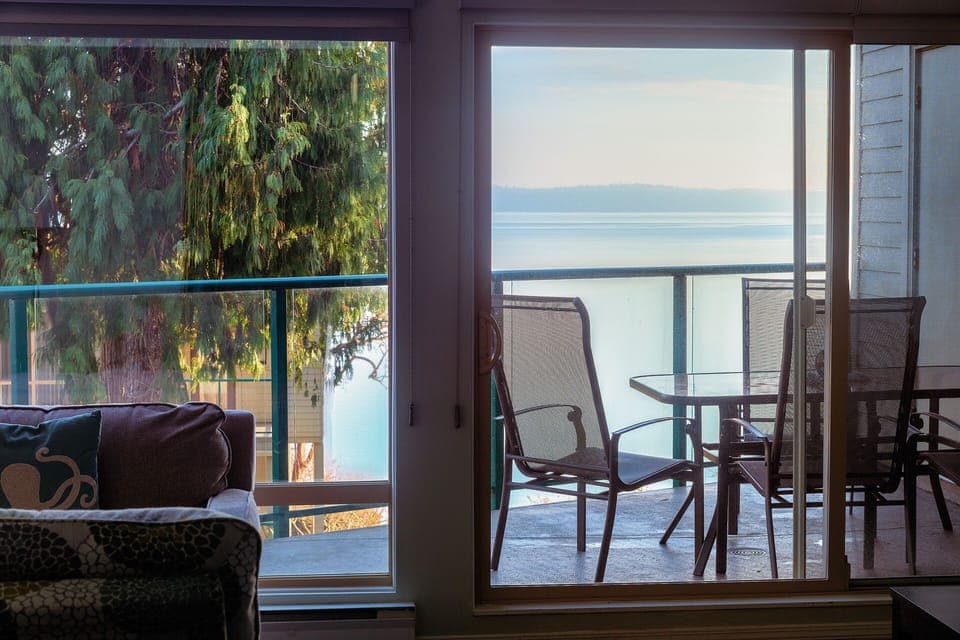 Gentle breezes from the ocean fill our living room thru the main patio doors.