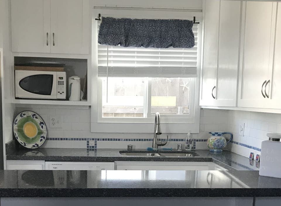 New kitchen with quartz countertops