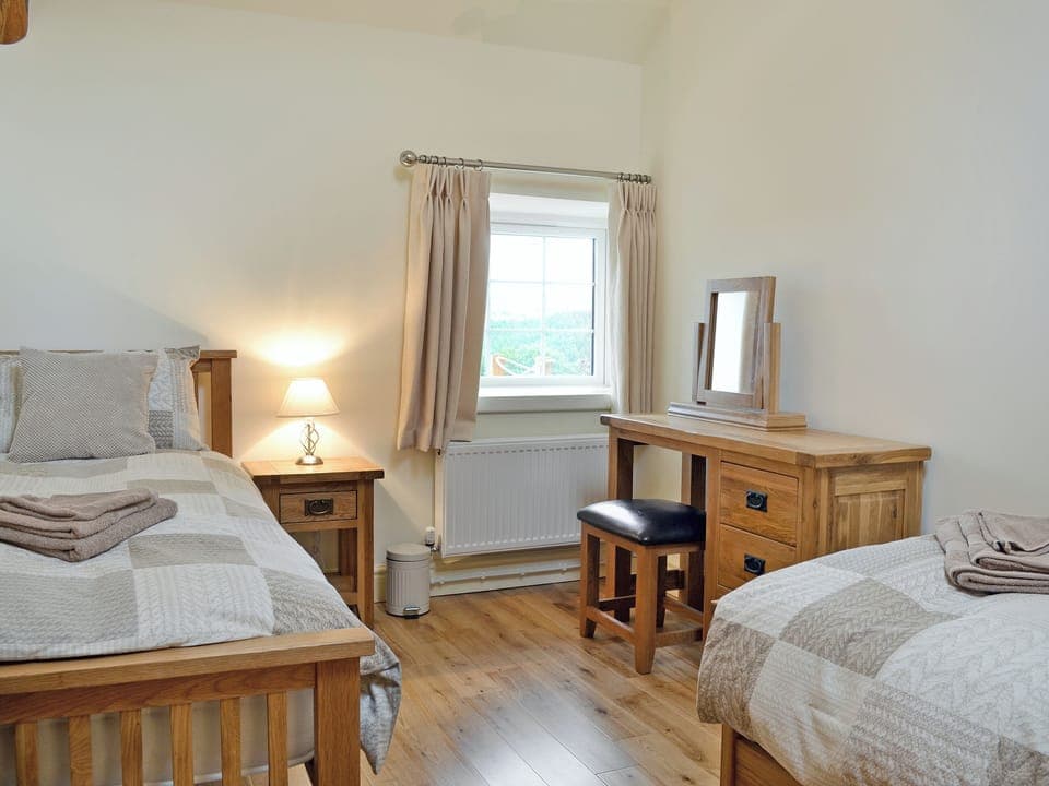Twin bedroom | Grofftau Cottages - Awel Y Mynydd, Pontrhydfendigaid, nr. Tregaron