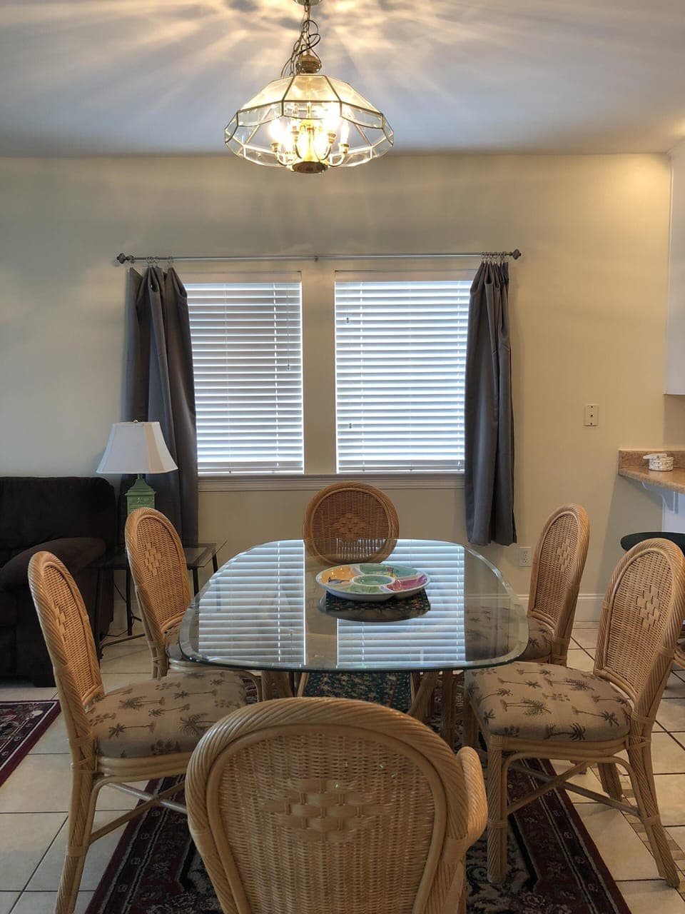Dinning room table. 