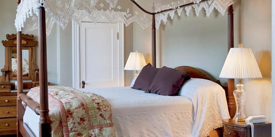 Patrick-27 | Iron/ironing board, free WiFi, bed sheets