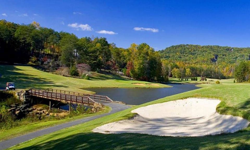 Bald Mountain Golf Course at Rumbling Bald Resort
