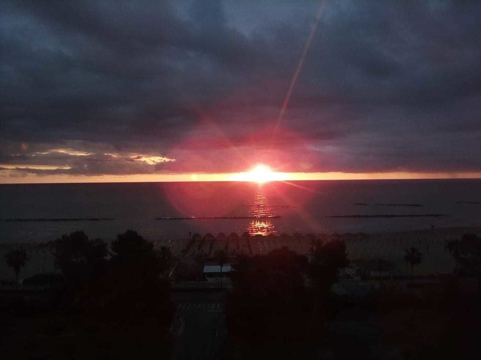 In-room safe, desk, blackout drapes, soundproofing