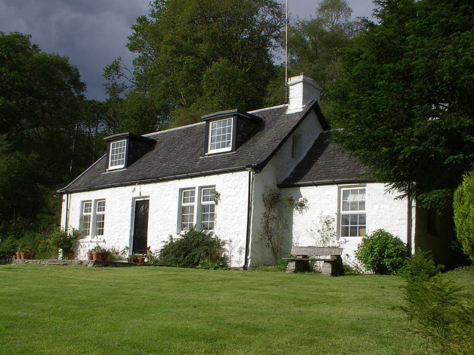 Dubh Loch Cottage