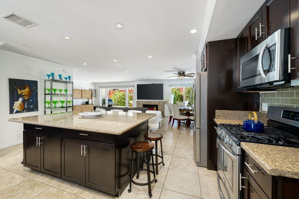 Kitchen, Island and  Open Floor plan