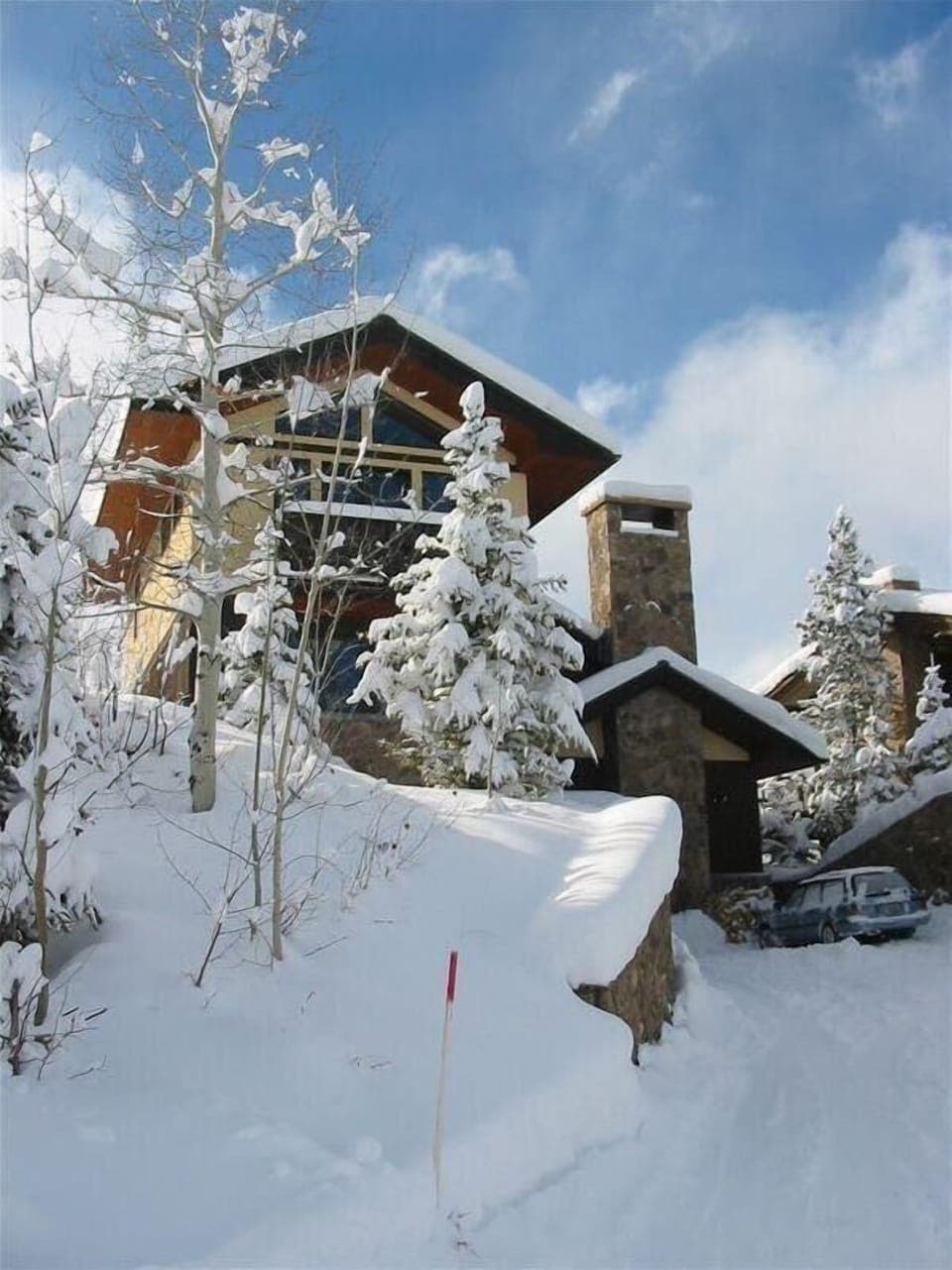 What a pretty house!