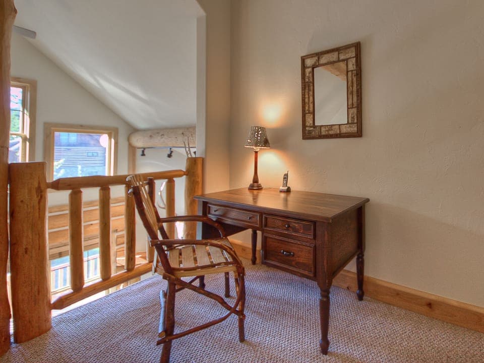 Powder Ridge Cabins, 13 Rosebud, Loft