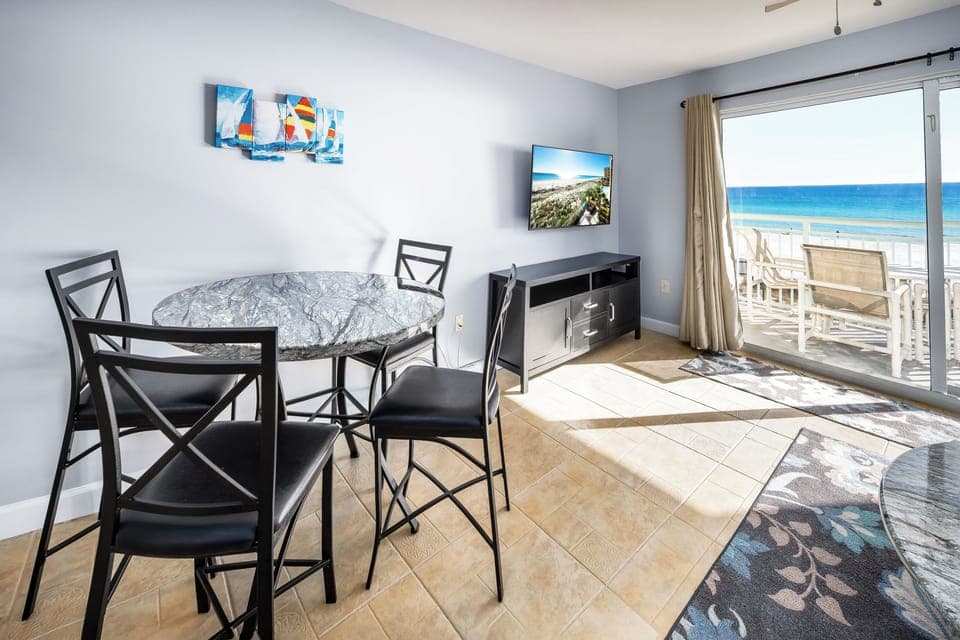 Dining Area - 
Pelican Isle 305 Fort Walton Beach Okaloosa Island Vacation Rentals