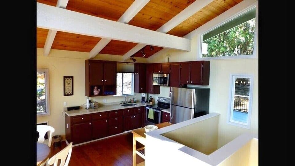 Coffee maker, toaster, blender, electric kettle. Coffee, creamer, sugar provided