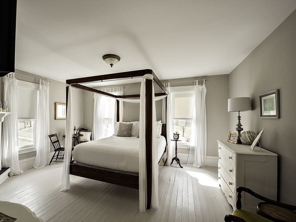 2nd floor Queen room with private bath and fireplace