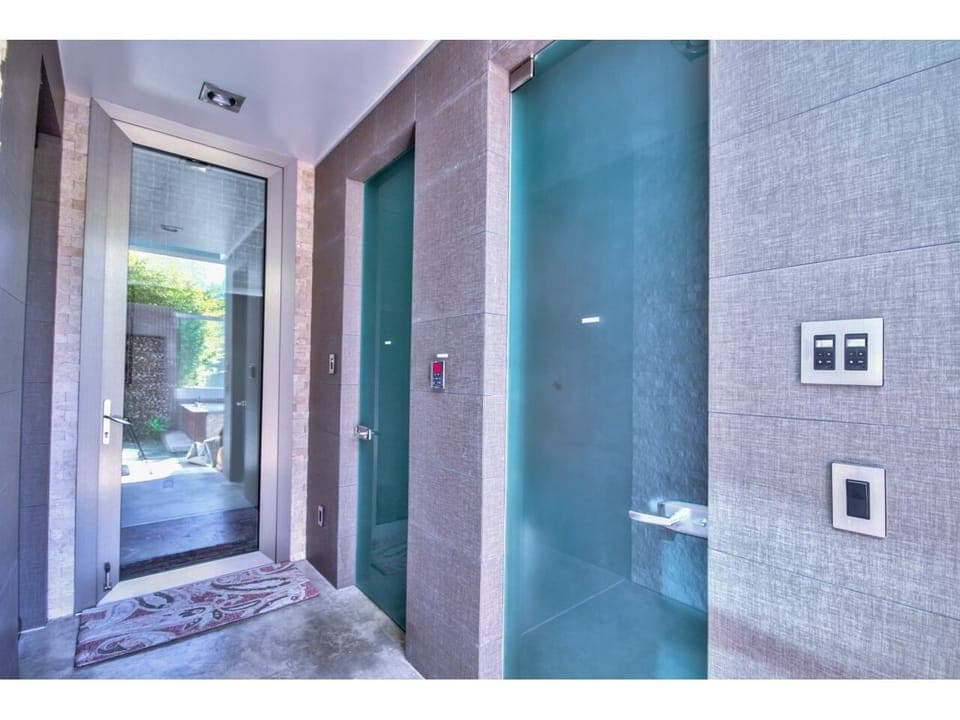 steam room and sauna area