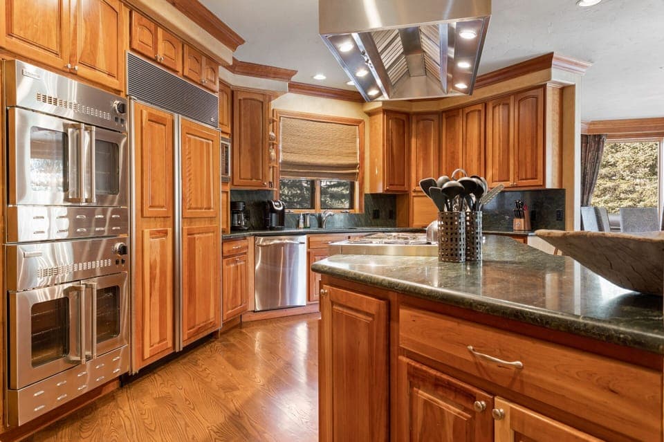 Double Ovens, Viking Range