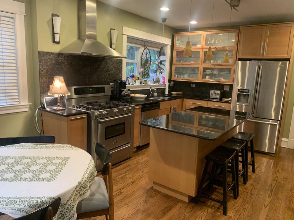 gourmet kitchen all appliances. island and in kitchen table. 
