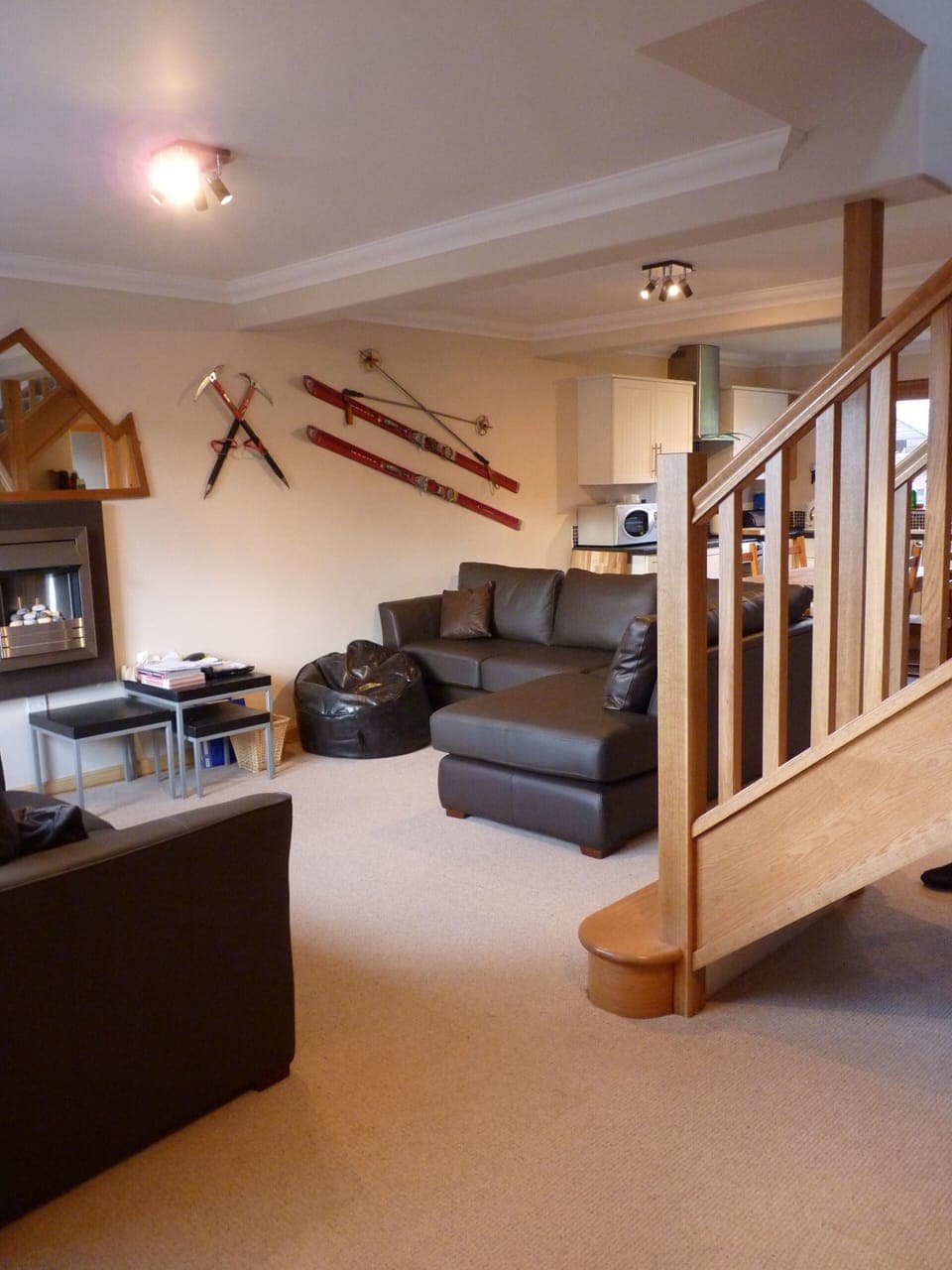 Open plan lounge & dining area