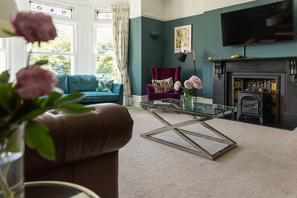 Large ornate lounge with seating for 12