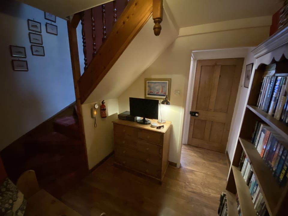 Yarn house first floor landing