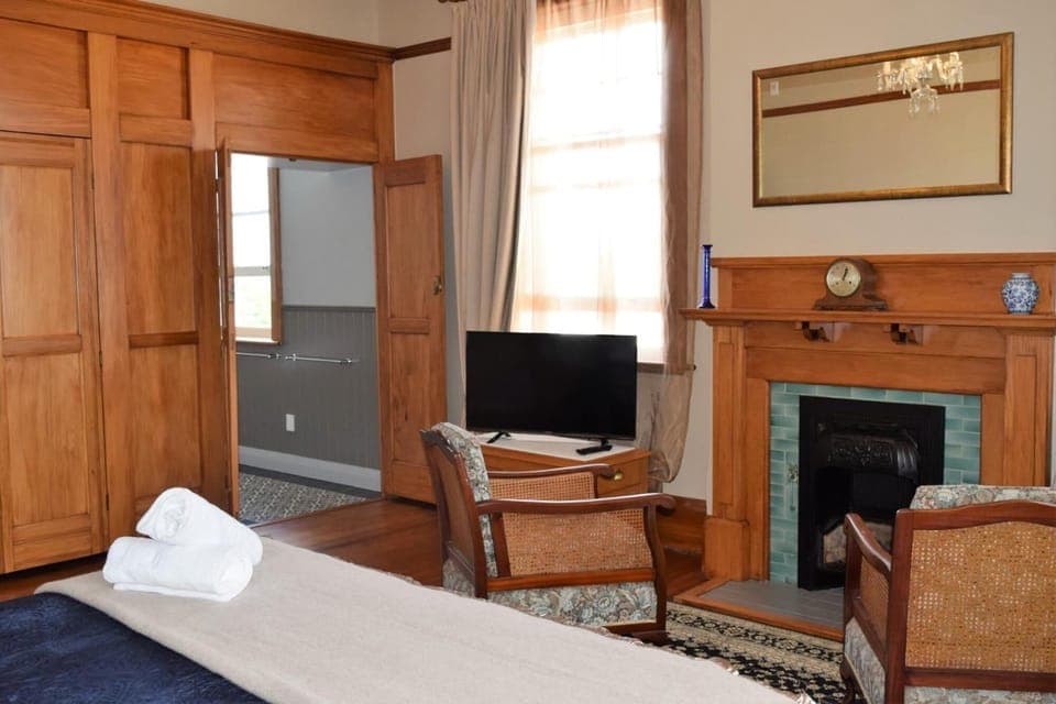 Individually decorated, individually furnished, free WiFi