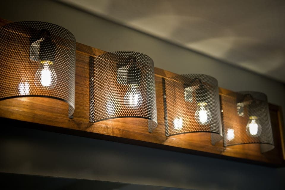 Vanity light by Glenn Anderson, Anderson Illumination.