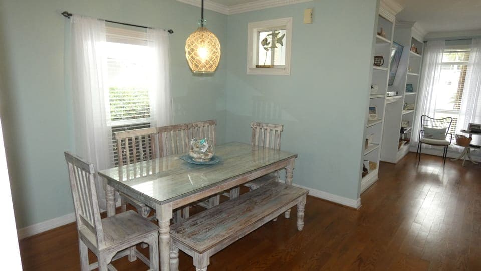Dining room seats 8
