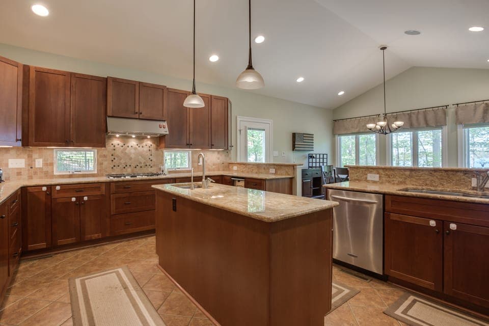 Fully Equipped Gourmet Kitchen! 