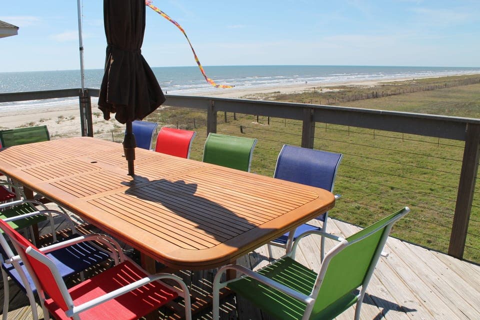 Enjoy your meals outdoors - main table sits 10 additional seating/table for 12+ 