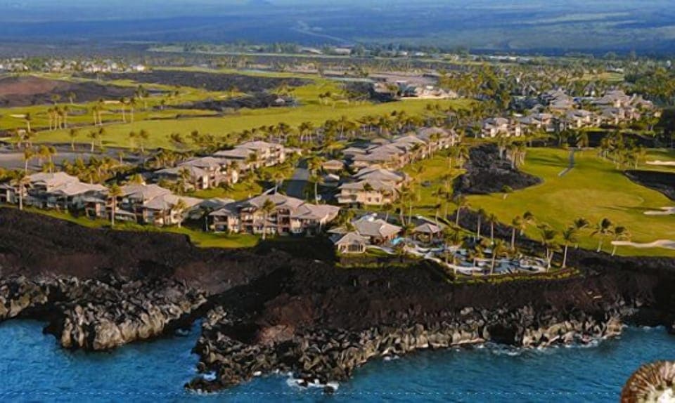 Hali'i Kai from the ocean.