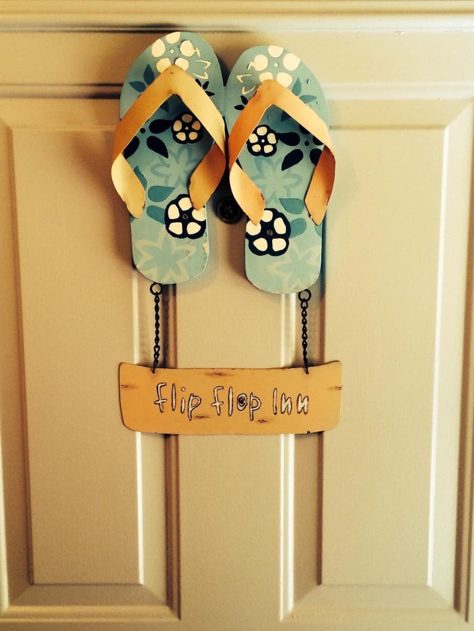 FLIP FLOP INN Front Door