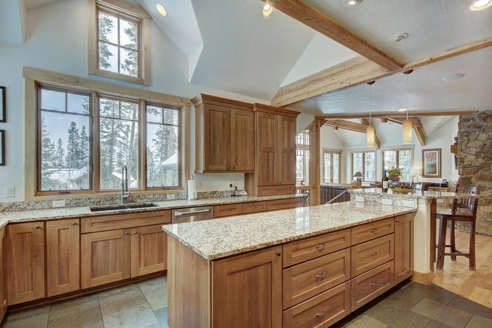 Kitchen island